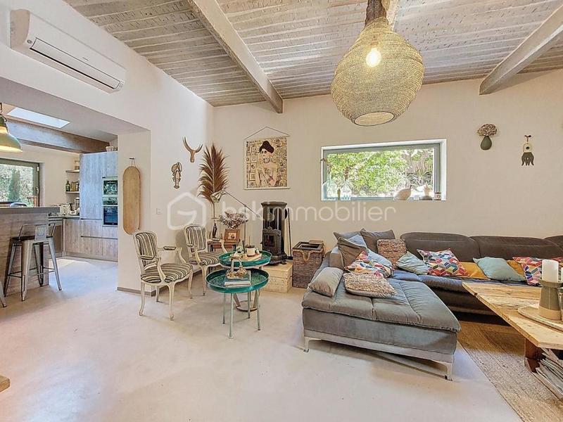 Maison - 254 m² - 8 pièces