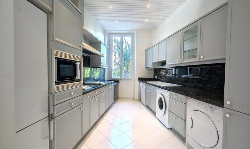 Appartement - 86 m² - 3 pièces