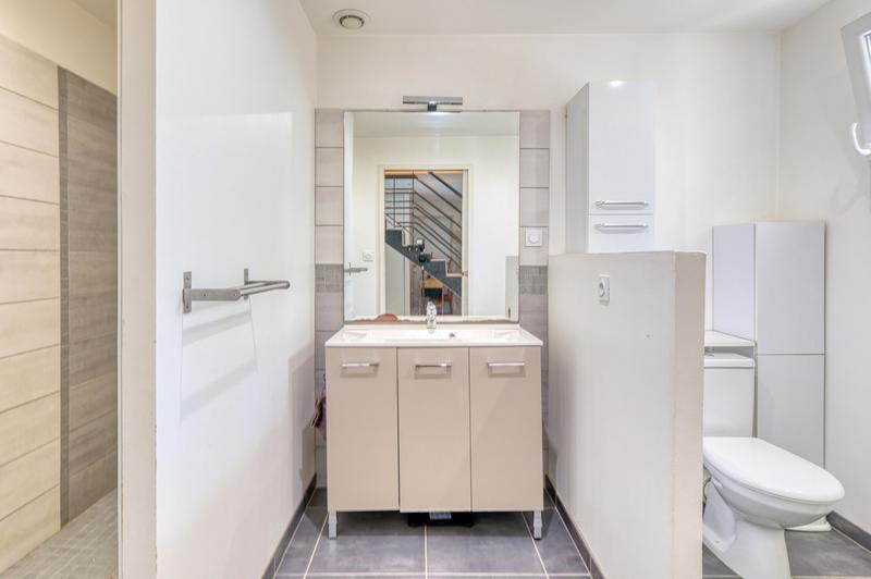 Maison traditionnelle - 217 m² - 11 pièces