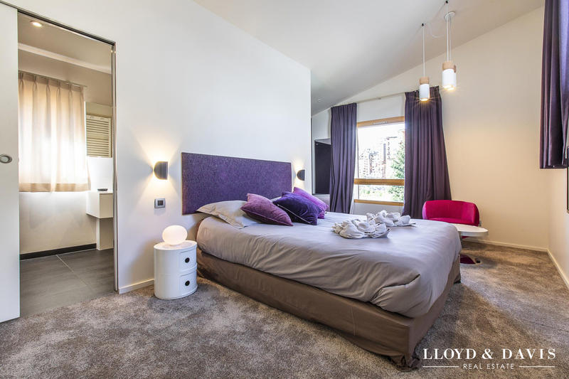 Châlet - 295 m² - 11 pièces