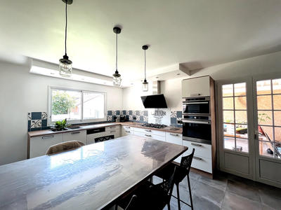 Maison - 168 m² - 5 pièces