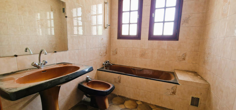 Maison - 200 m² - 6 pièces