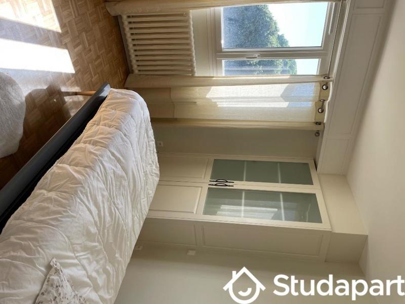 Chambre - 12 m² - 1 pièce