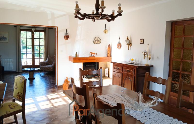 Maison - 161 m² - 7 pièces