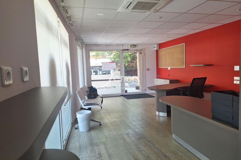 Local commercial - 68 m²