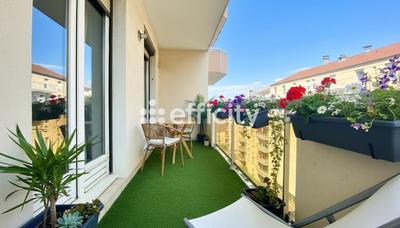 Appartement - 80 m² - 3 pièces