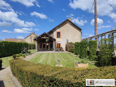 Maison ancienne - 215 m² - 6 pièces