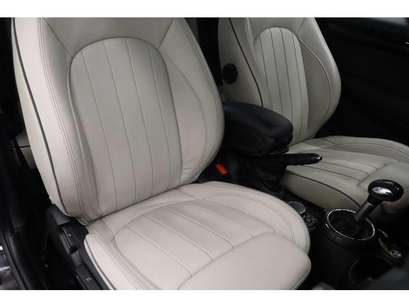 Mini Mini Cabriolet 231 ch John Cooper Works Bva6