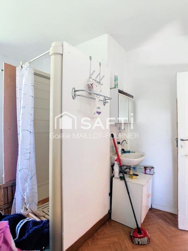 Maison - 237 m² - 12 pièces