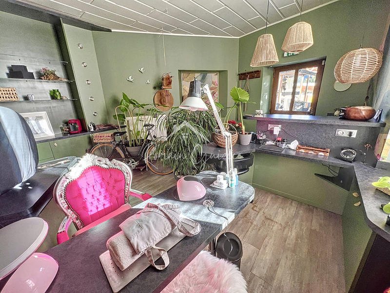 Maison - 180 m² - 7 pièces