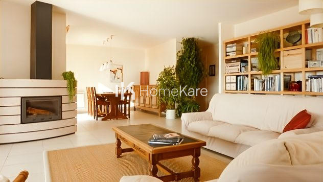 Maison - 180 m² - 7 pièces