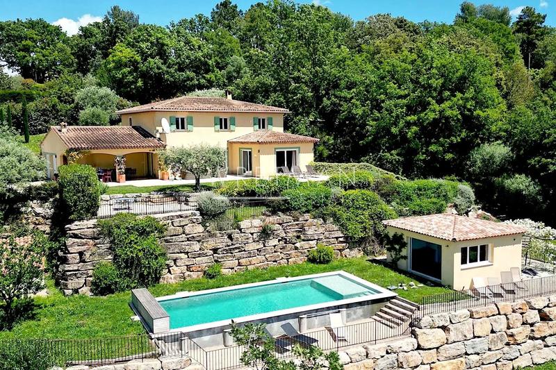 Villa - 210 m² - 7 pièces