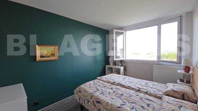 Appartement - 89 m² - 5 pièces