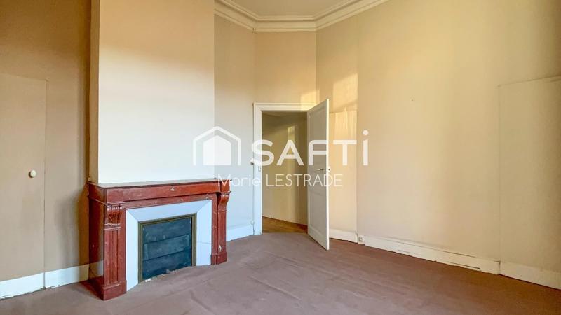 Appartement - 241 m² - 8 pièces