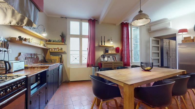 Appartement - 272 m² - 8 pièces