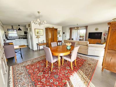 Appartement - 115 m² - 5 pièces