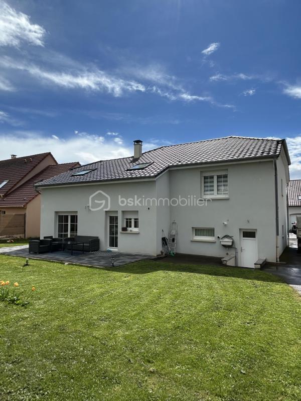 Maison - 157 m² - 8 pièces