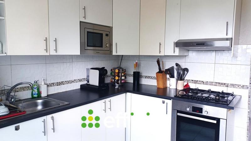 Maison - 84 m² - 4 pièces