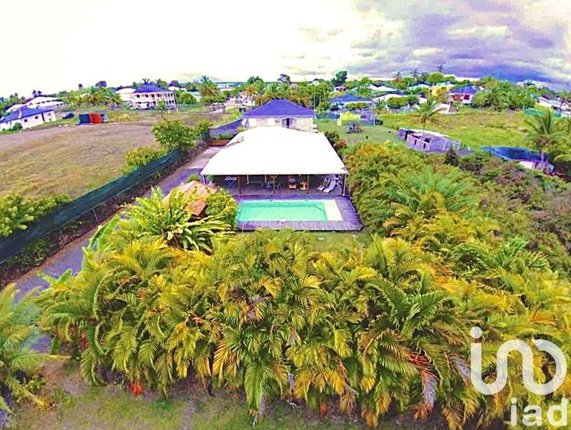 Maison - 178 m² - 7 pièces