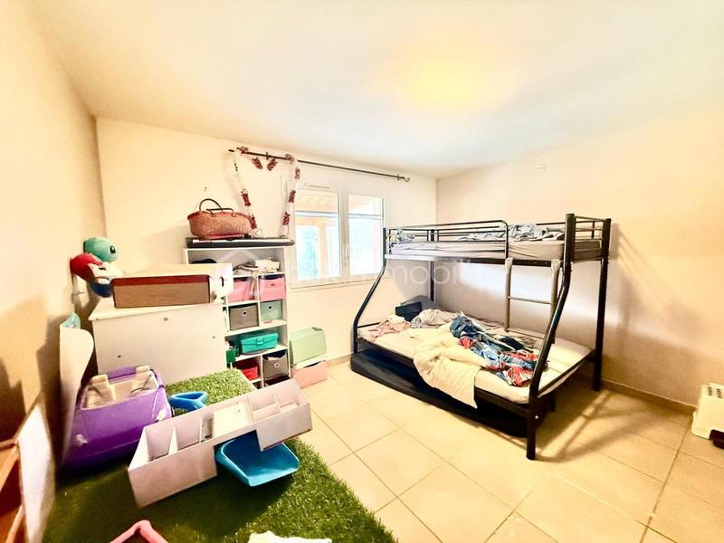 Villa - 225 m² - 8 pièces