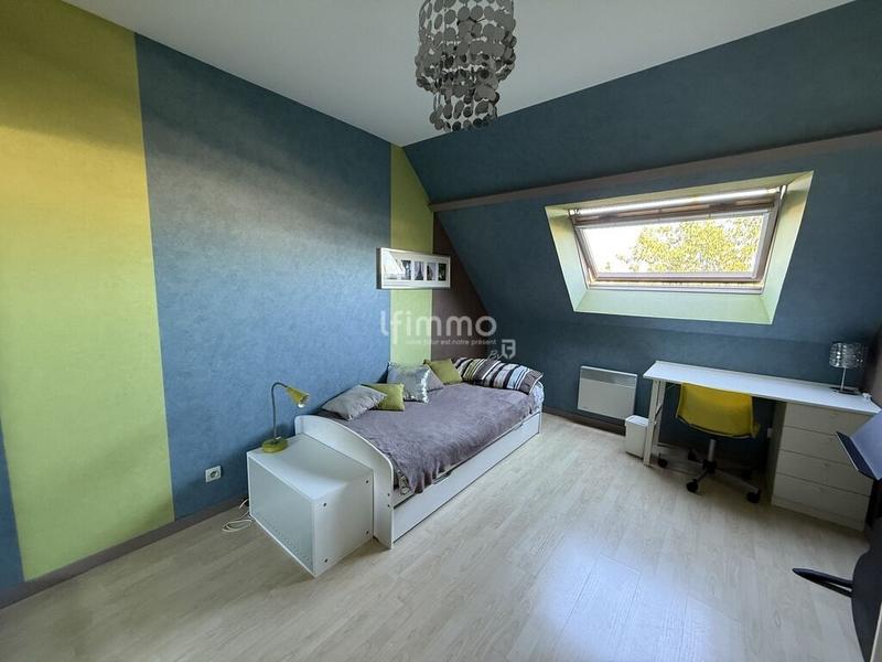 Maison - 94 m² - 5 pièces