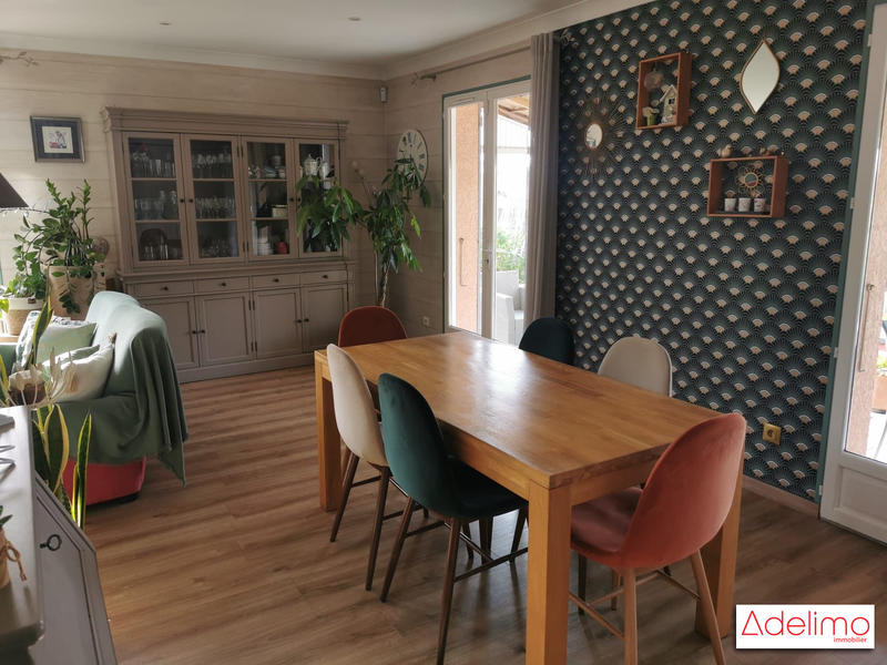 Maison - 95 m² - 4 pièces