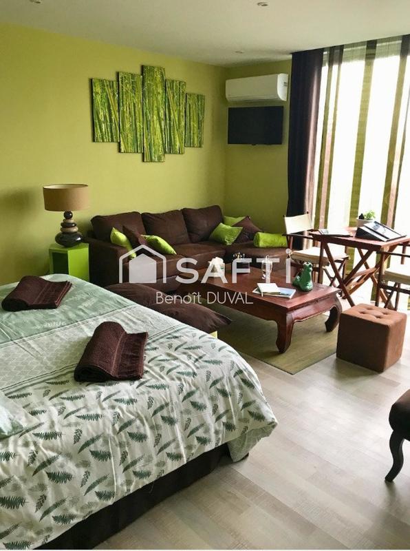 Maison - 186 m² - 8 pièces