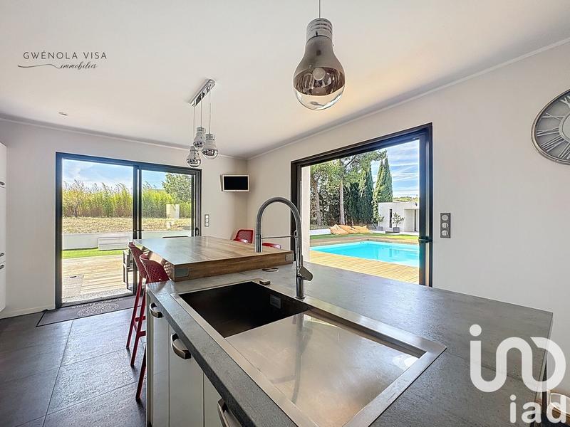 Maison - 260 m² - 6 pièces