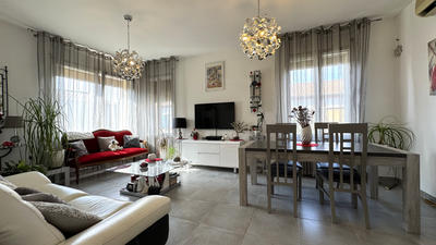 Appartement - 105 m² - 4 pièces