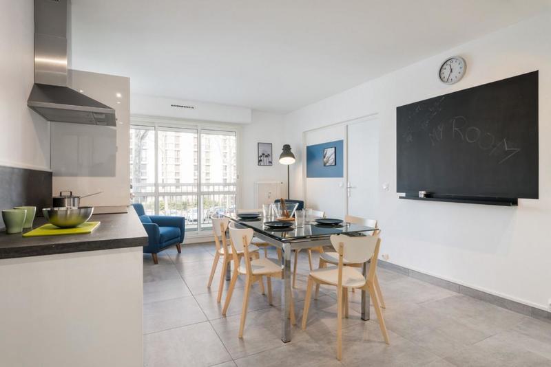 Chambre - 10 m² - 1 pièce