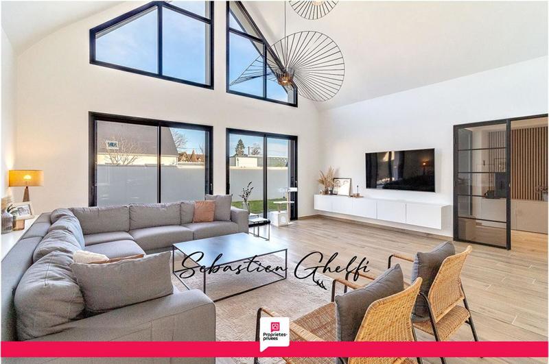 Maison - 182 m² - 8 pièces