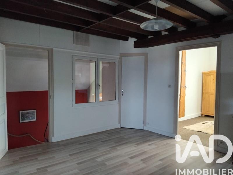 Maison - 180 m² - 9 pièces