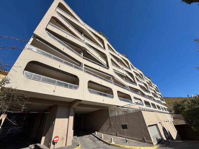 Appartement - 76 m² - 3 pièces