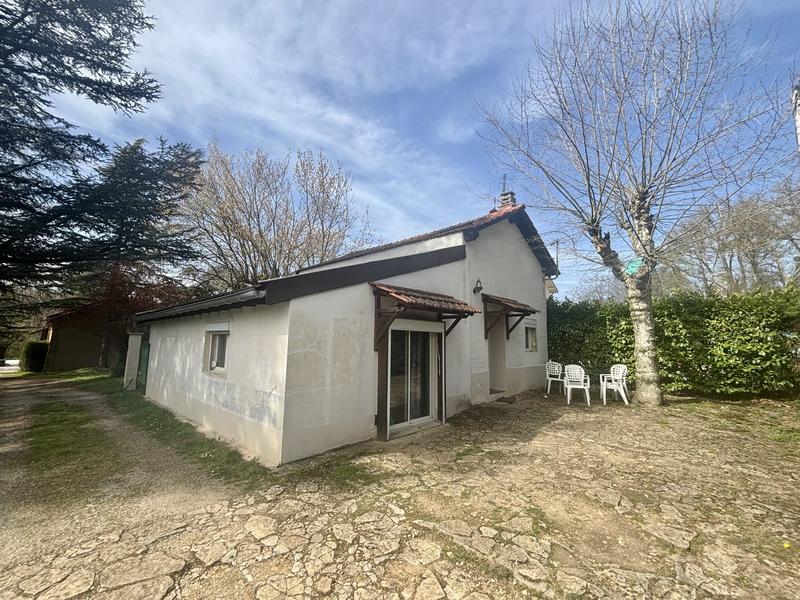 Maison ancienne - 350 m² - 8 pièces
