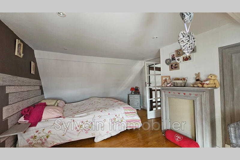 Maison - 100 m² - 6 pièces