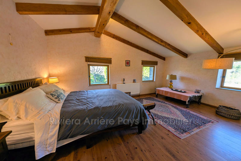 Maison en pierre - 165 m² - 6 pièces