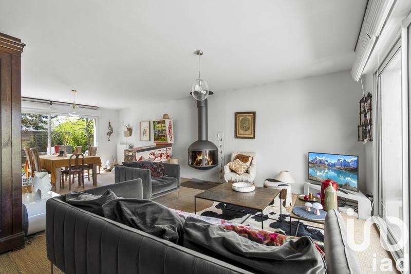 Maison - 198 m² - 7 pièces