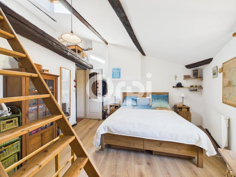 Appartement - 102 m² - 3 pièces