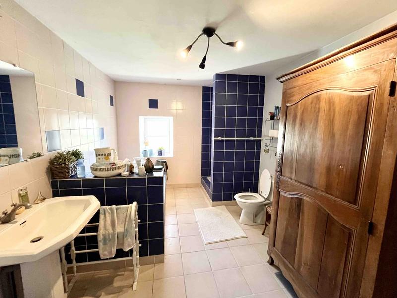 Maison - 188 m² - 9 pièces