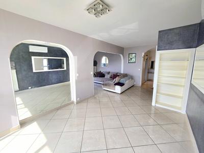 Appartement - 86 m² - 5 pièces