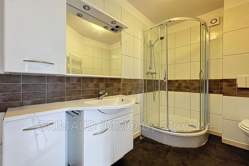 Maison - 199 m² - 6 pièces