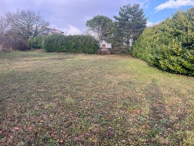 Terrain constructible - 1 251 m²