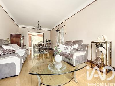 Maison - 164 m² - 9 pièces