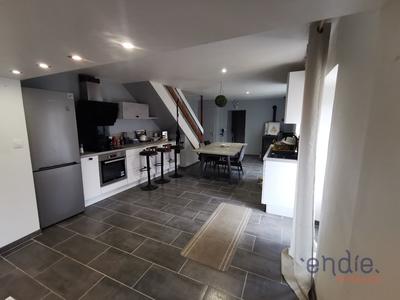 Maison - 139 m² - 8 pièces