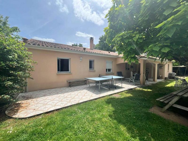 Maison - 137 m² - 6 pièces