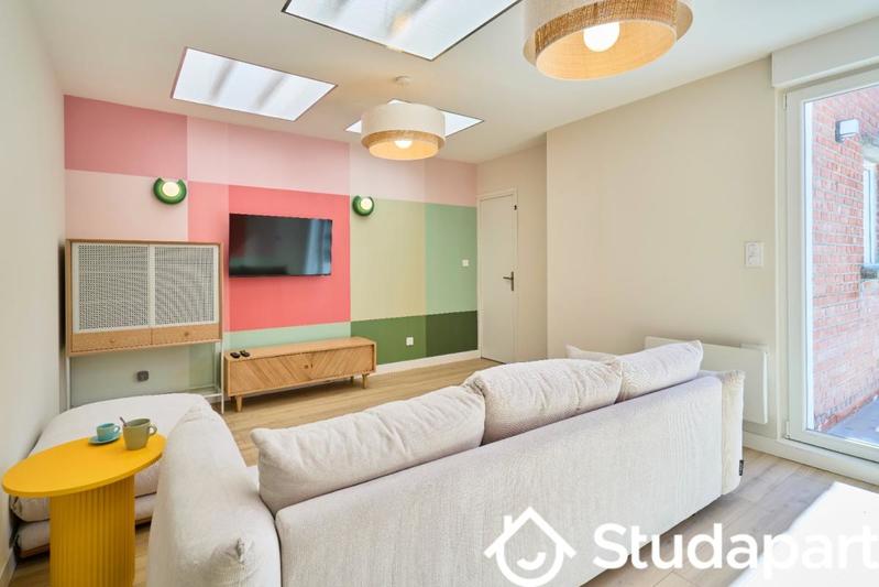 Chambre - 10 m² - 1 pièce