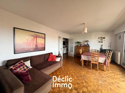 Appartement - 98 m² - 5 pièces