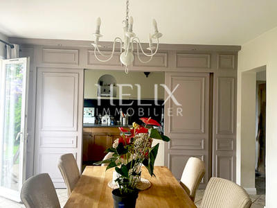 Maison - 160 m² - 8 pièces