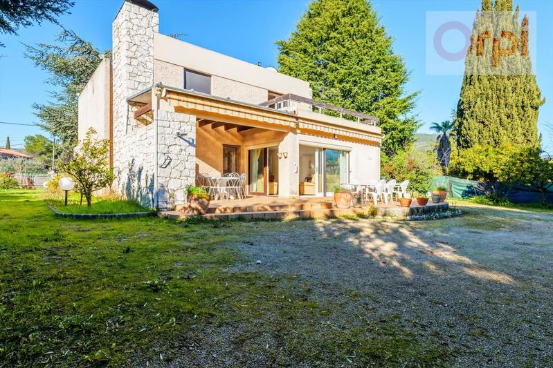 Villa - 164 m² - 5 pièces