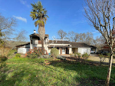 Maison - 152 m² - 6 pièces